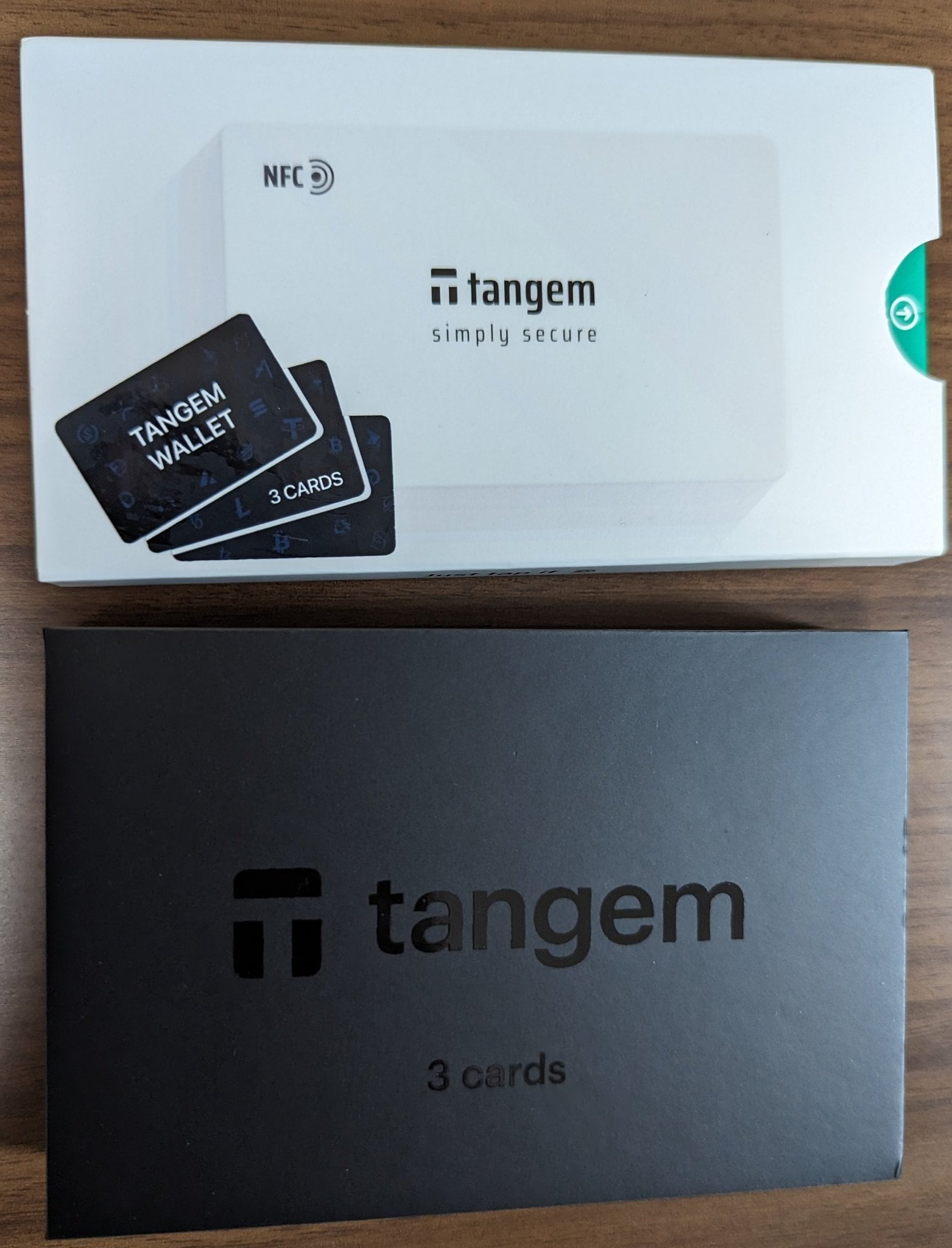 new tangem wallet vs classic tangem wallet.jpeg